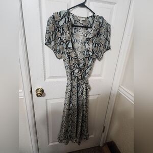 Dressbarn Multicolor Snakeskin Print Top